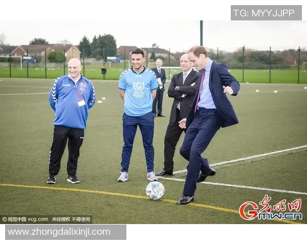 西装革履的足球巨星们:场外风采与职场魅力的完美融合